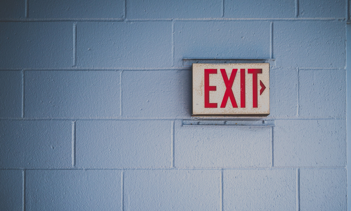 Run In The Opposite Direction If A Psychic Tells You This - 